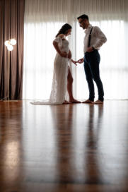 servizio fotografico gravidanza Sicilia castellammare luce naturale elegante